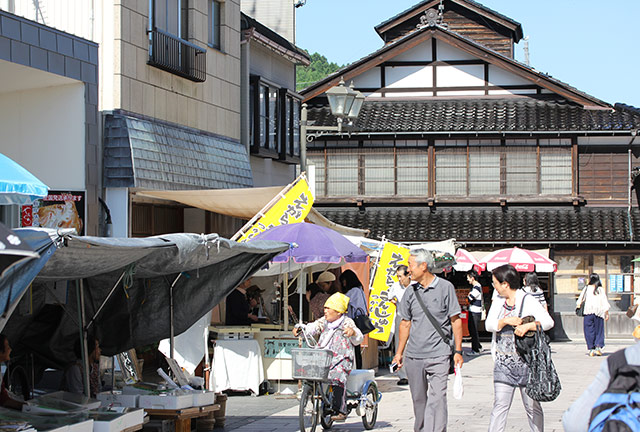 輪島朝市