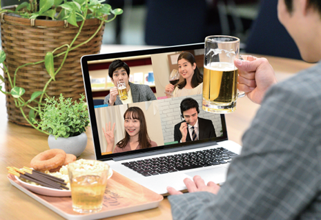 遠方の友人と乾杯! オンライン飲み会