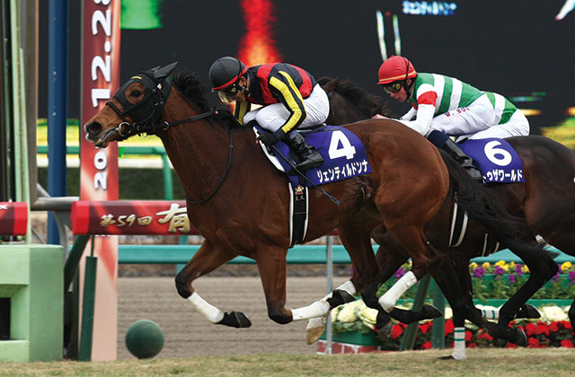 ジェンティルドンナ（2014 有馬記念）　騎手：戸崎圭太